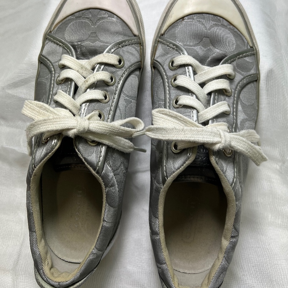 Coach women Barrett sneakers, size 6